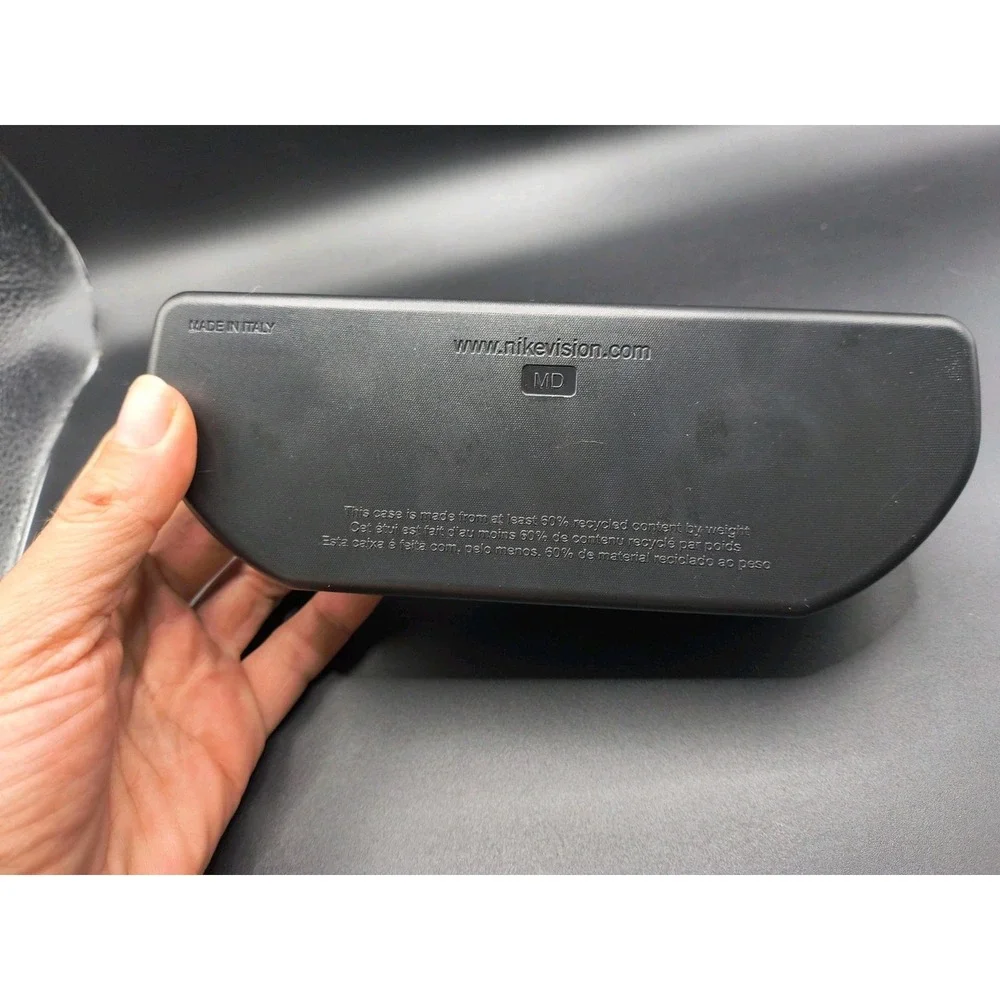 Nike Vision Black Hard Eyeglasses Case Made in Italy MD Circa 2023 Felt Inside